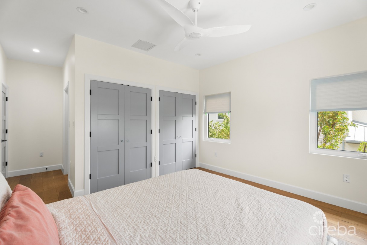 The Chymes 7, South Sound Home - Image 34