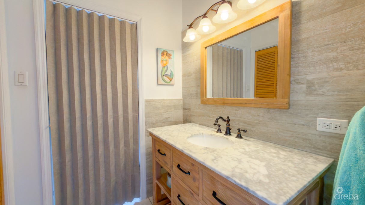 Snug Harbour Andrew Drive - 4 Bedroom Family Home In The Seven Mile Beach Corridor - Image 14