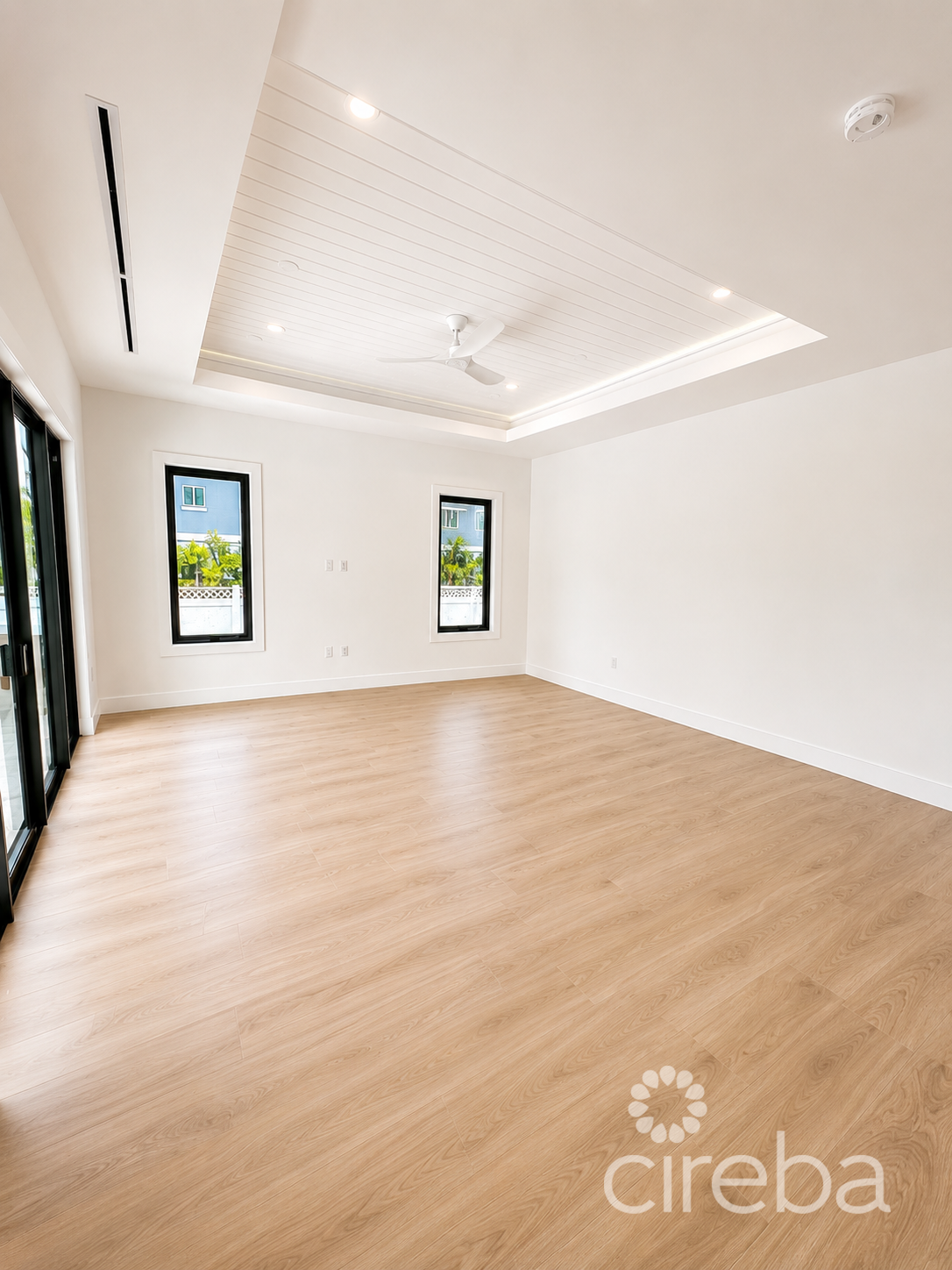 Snug Harbour Duplex Unit 1 - Image 4