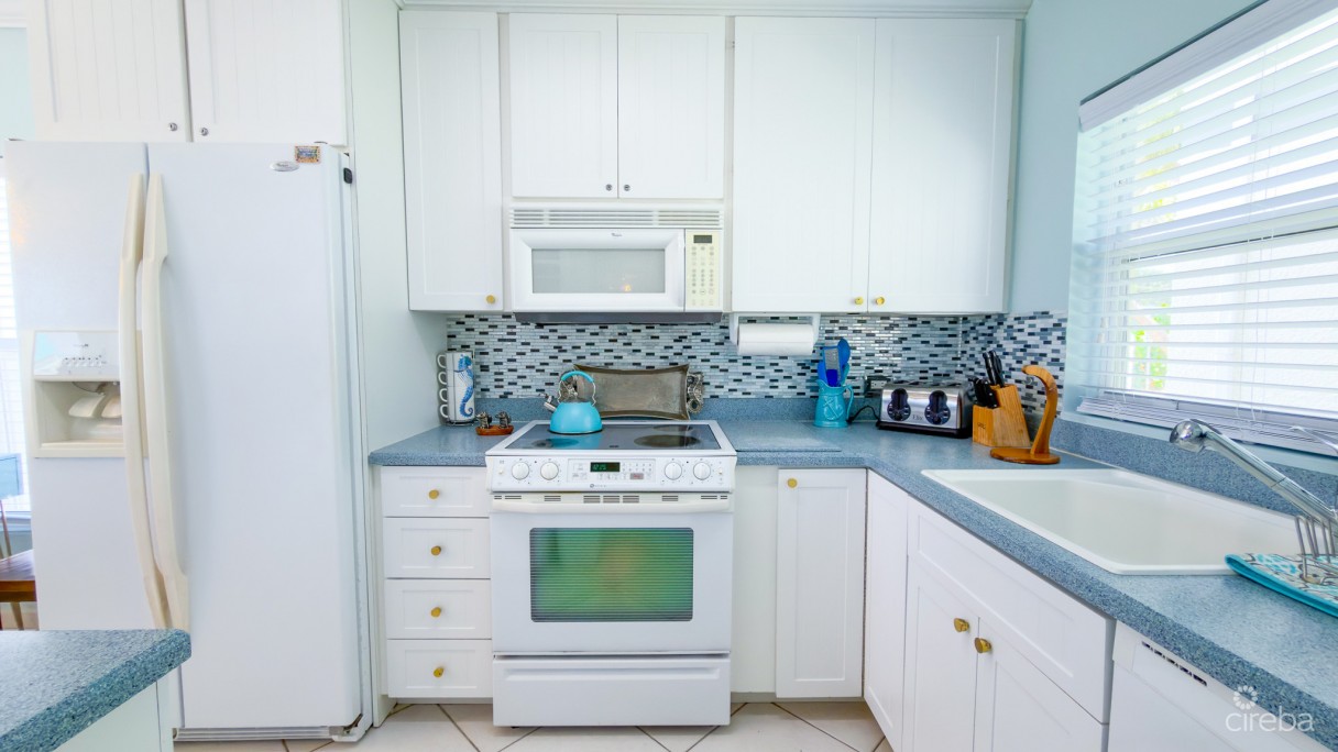 3 Bed Seven Mile Beachfront Condo Tamarind Bay - Image 8