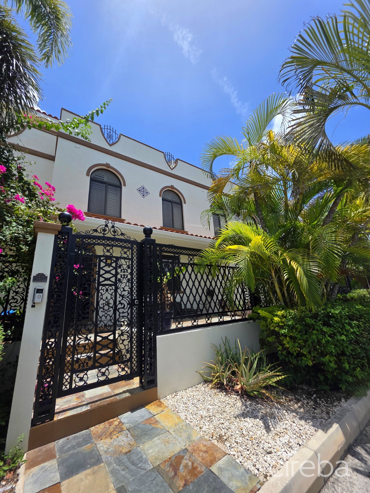 San Sebastian Phase 2 | 4bed/3.5bath | Garden & Pool View - Image 37