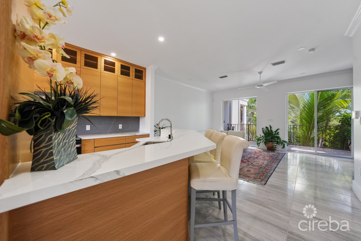 Reduced! Turnberry  East #3 , Crystal Harbour - Image 3
