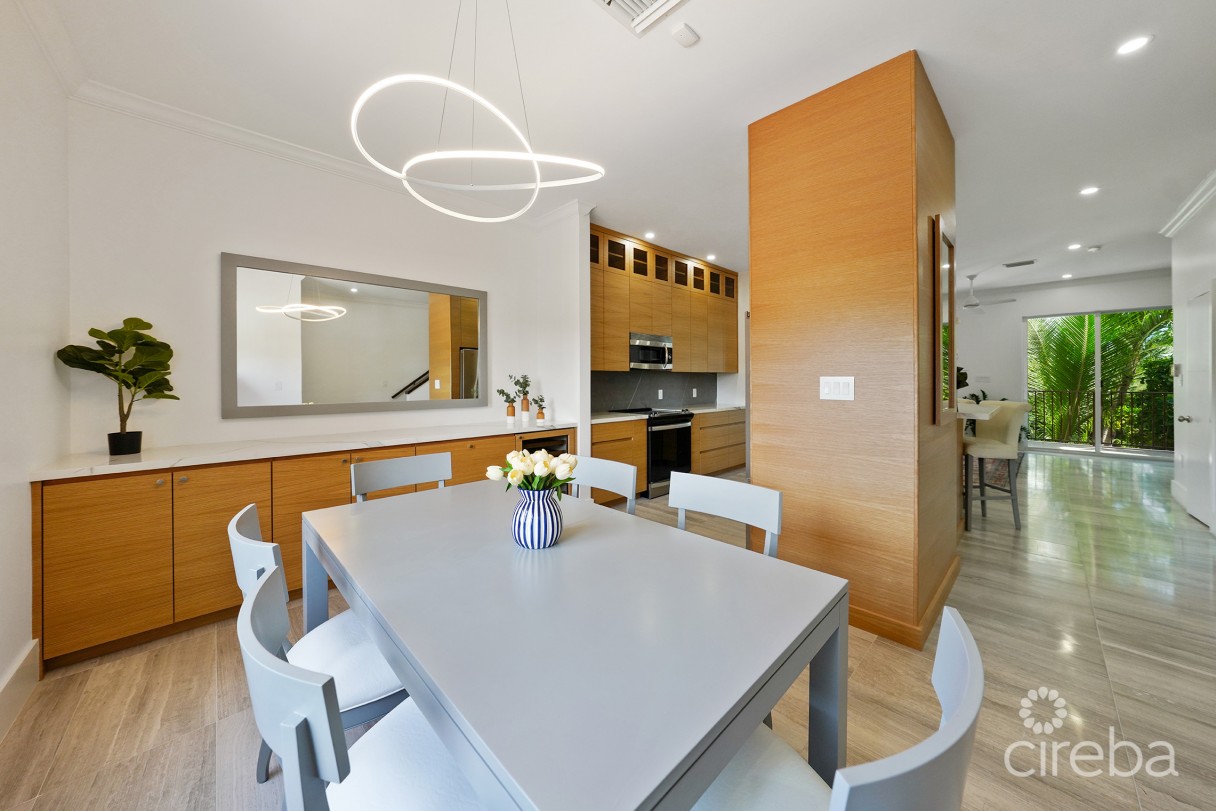 Reduced! Turnberry  East #3 , Crystal Harbour - Image 5
