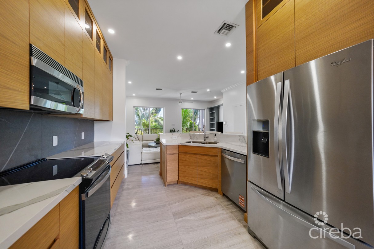 Reduced! Turnberry  East #3 , Crystal Harbour - Image 4
