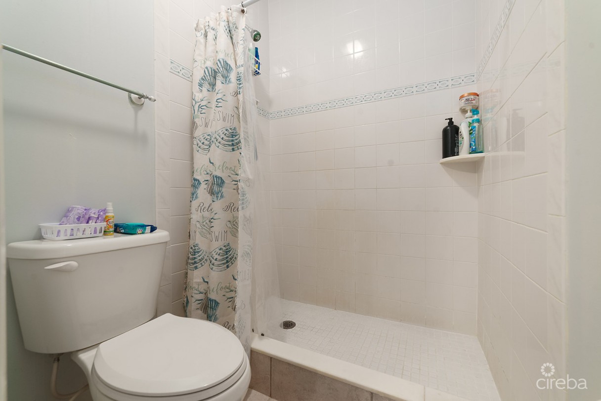 12% Roi - Income-producing Multi-unit Property | Fully Occupied - Cayman Brac - Image 13