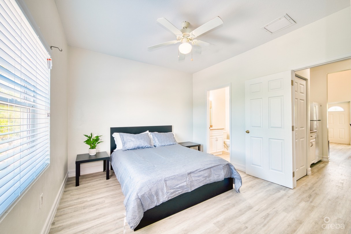 Executive Suites - 2 Bed Apartment - Georgetown - Unit 30 - Image 7