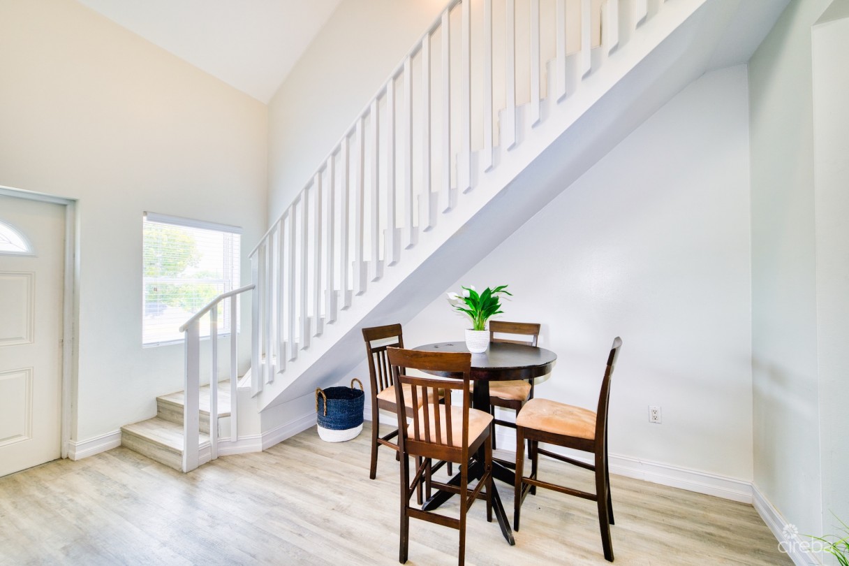 Executive Suites - 2 Bed Apartment - Georgetown - Unit 30 - Image 4
