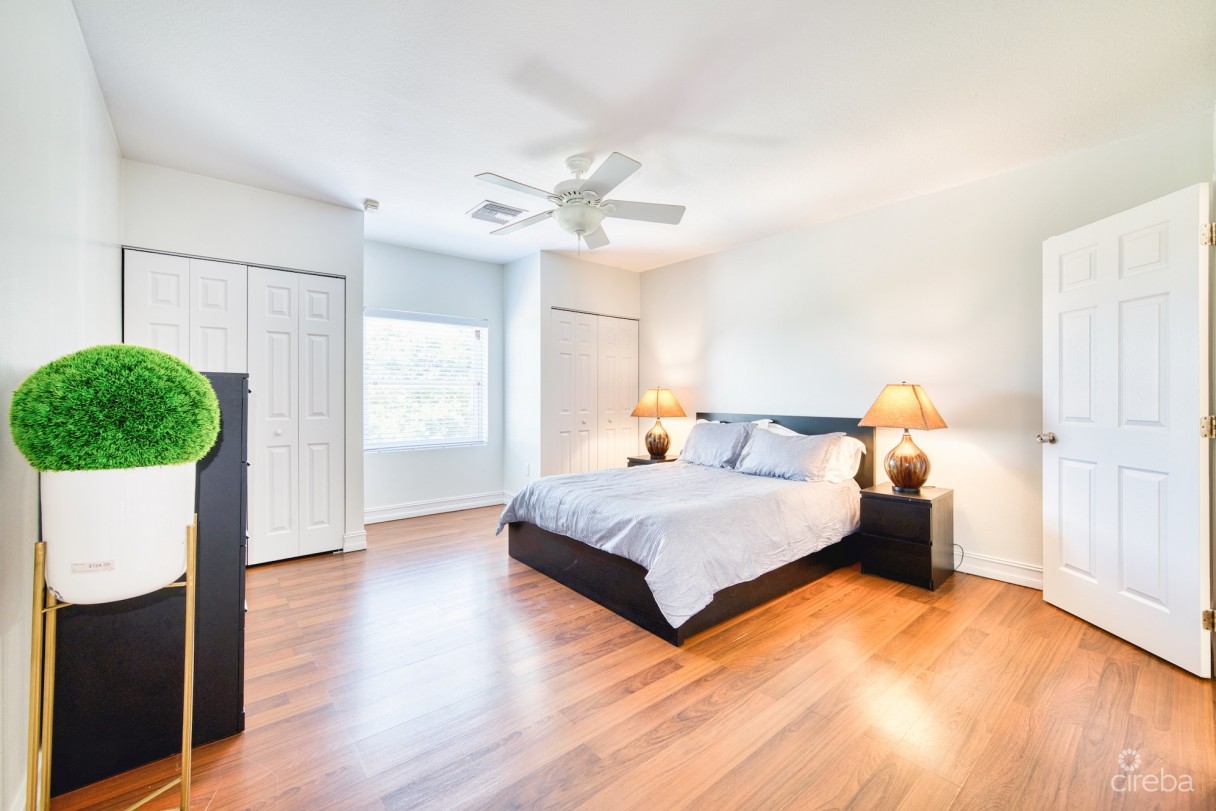 Executive Suites - 2 Bed Apartment - Georgetown - Unit 30 - Image 5