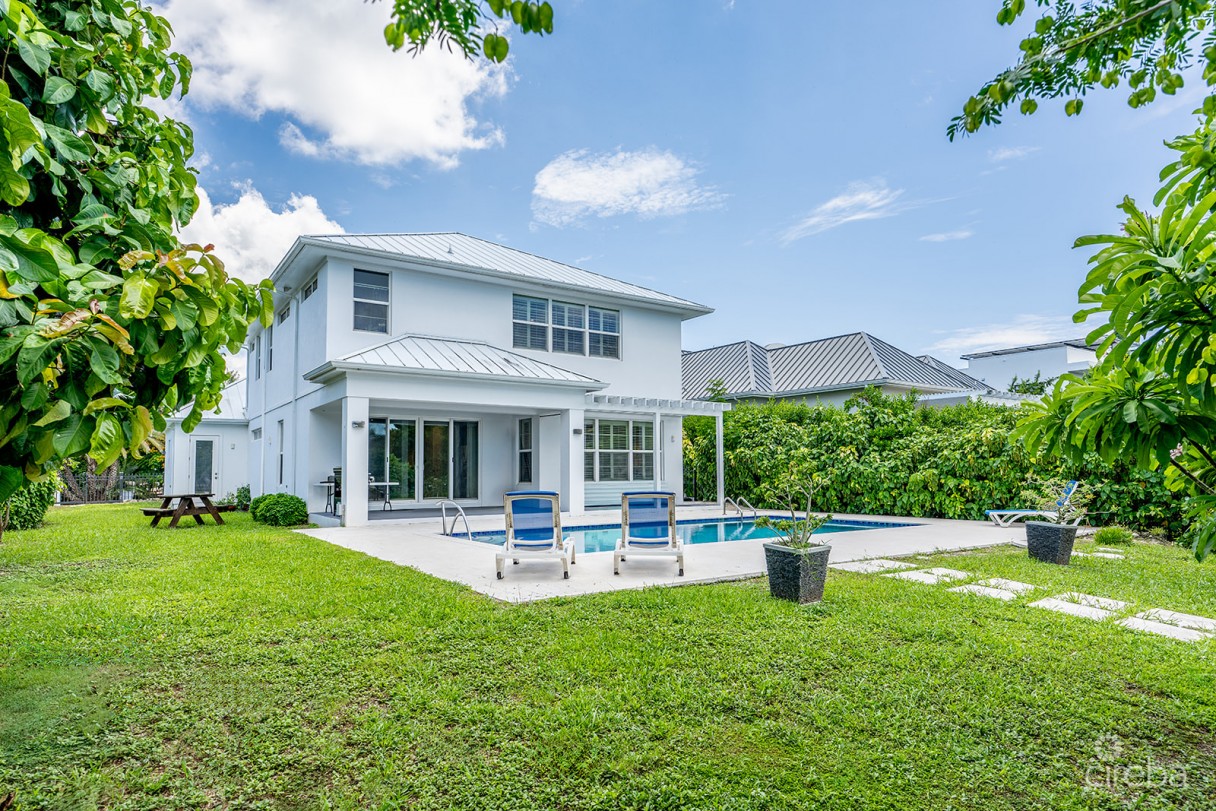 Bimini Dr - Executive Canal Front Home In Grand Harbour - Image 1