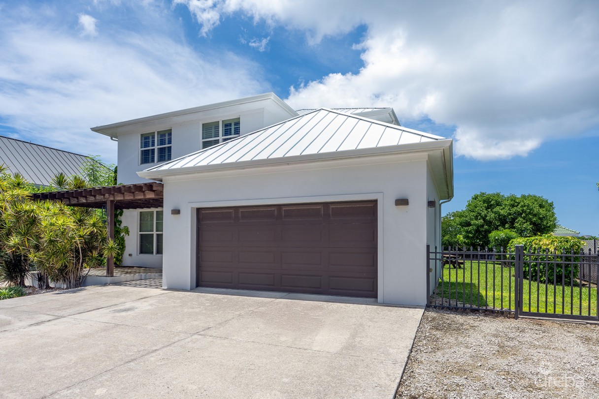 Bimini Dr - Executive Canal Front Home In Grand Harbour - Image 9