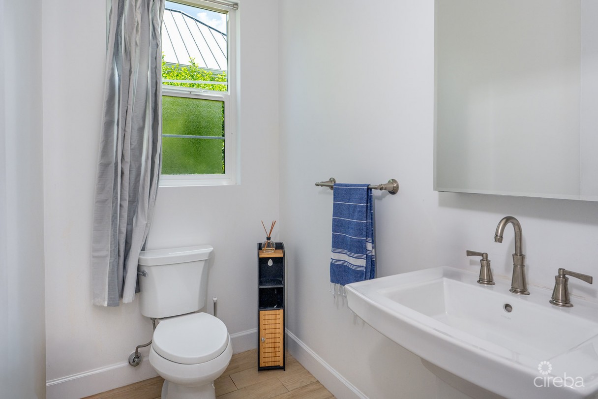 Bimini Dr - Executive Canal Front Home In Grand Harbour - Image 33