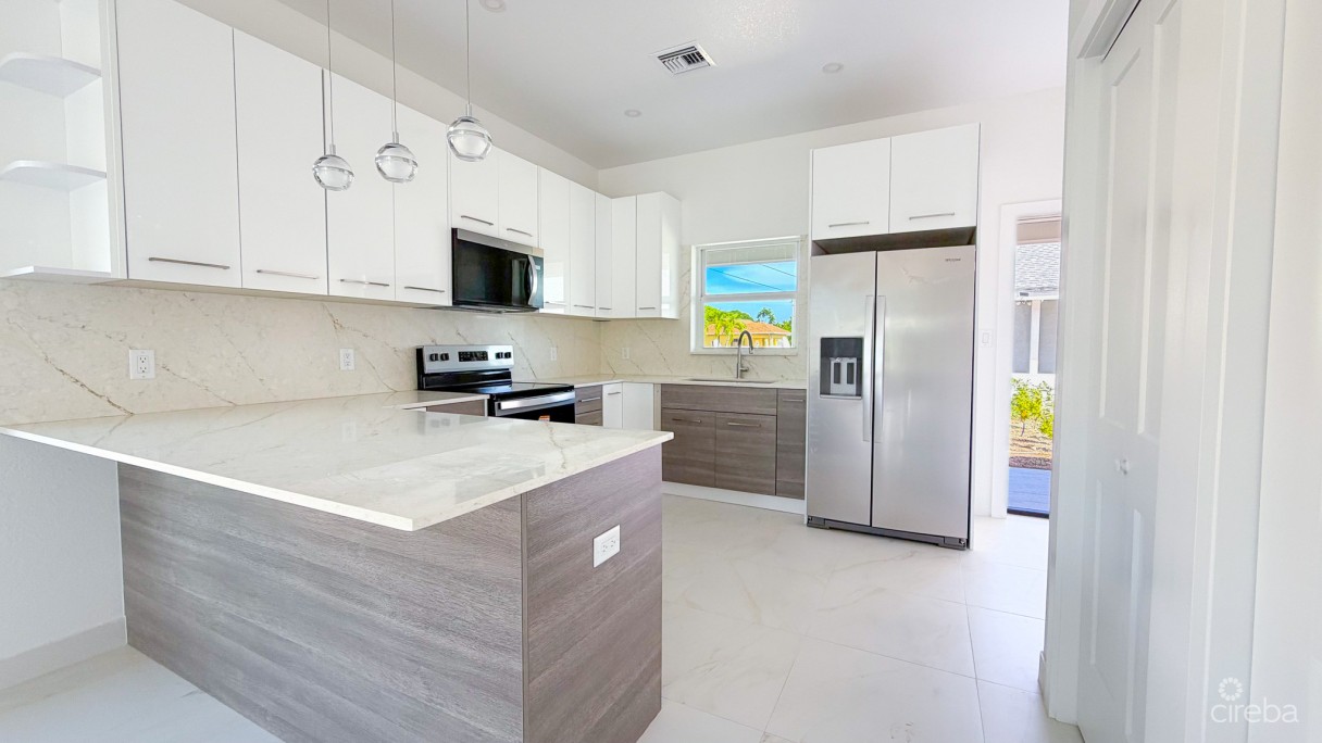 Brand New Serenity Retreat 2 Bedroom Townhouse - Image 2