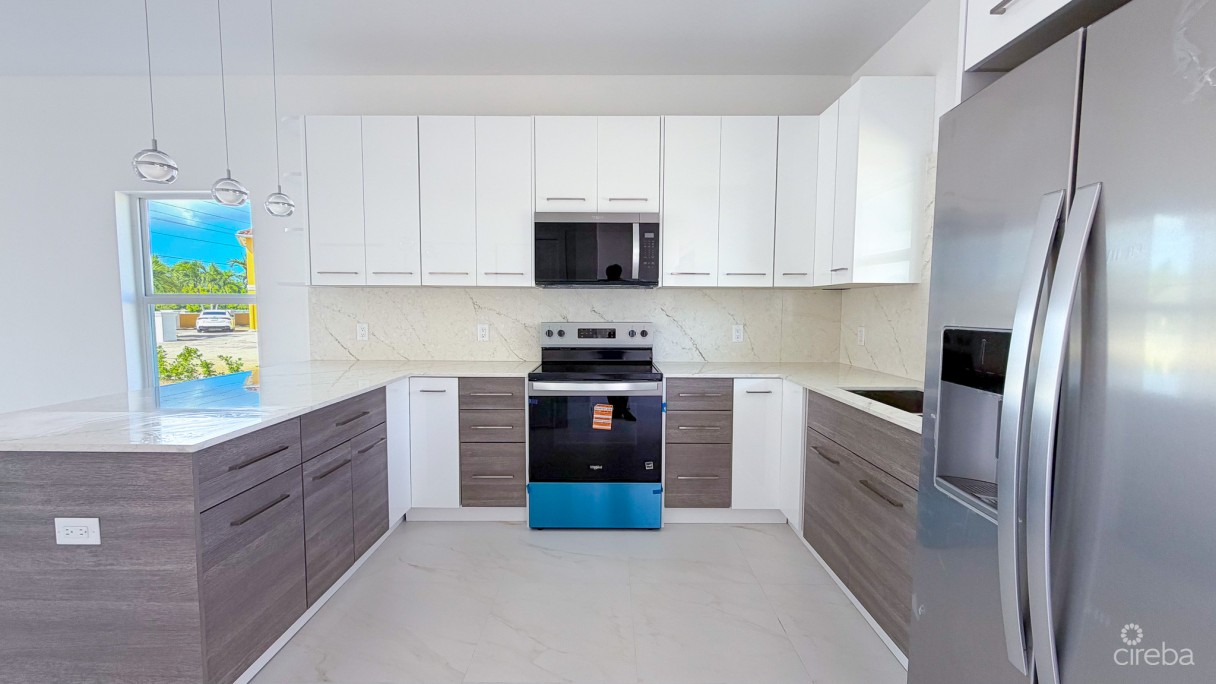 Brand New Serenity Retreat 2 Bedroom Townhouse - Image 3