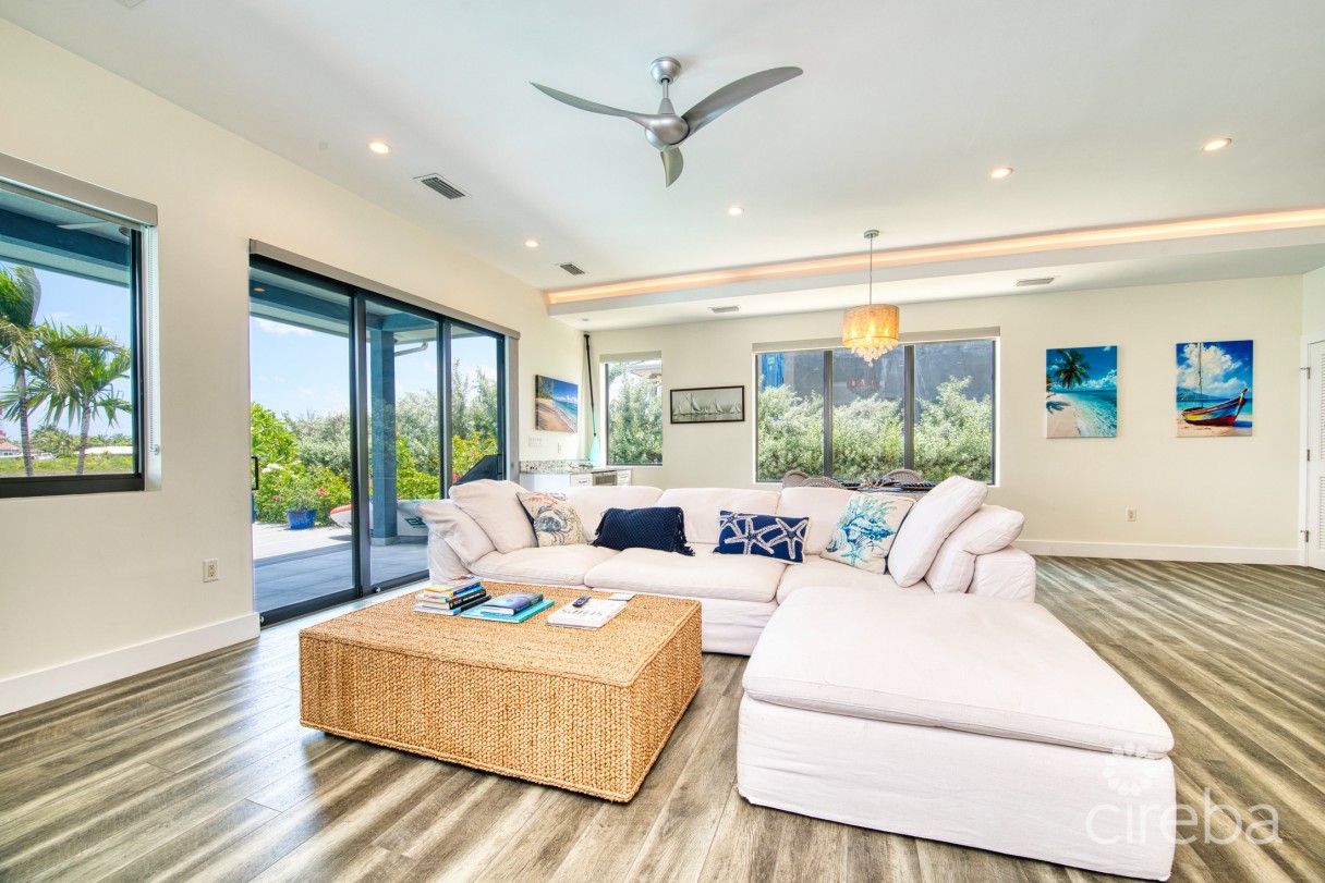 Large Seahaven 2 Bed With Pool - Oceanview And Canal Front - Image 8
