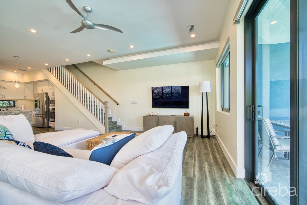 Large Seahaven 2 Bed With Pool - Oceanview And Canal Front - Image 9
