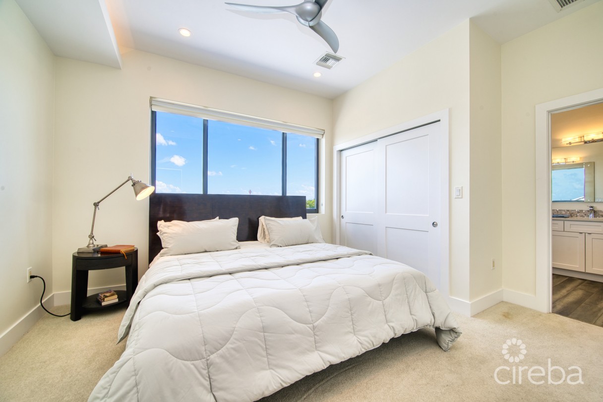Large Seahaven 2 Bed With Pool - Oceanview And Canal Front - Image 10