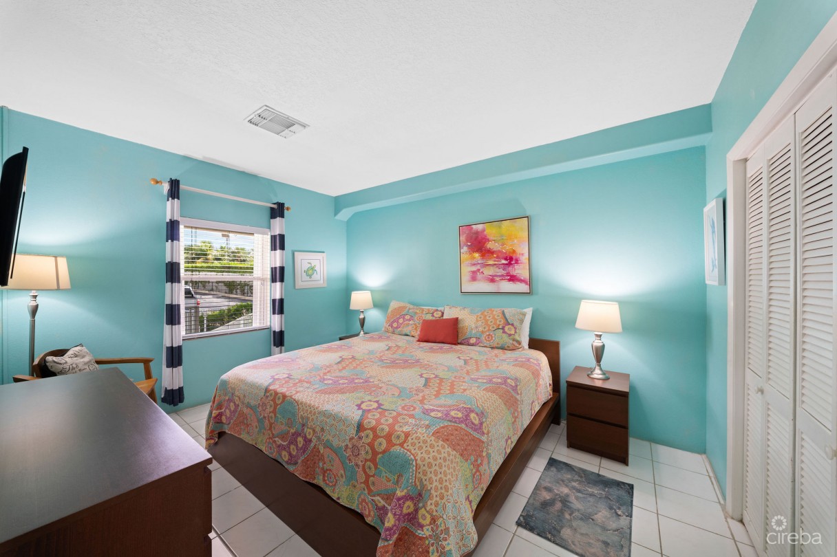 Coral Bay Village #5 - Beachfront Condo - Image 5