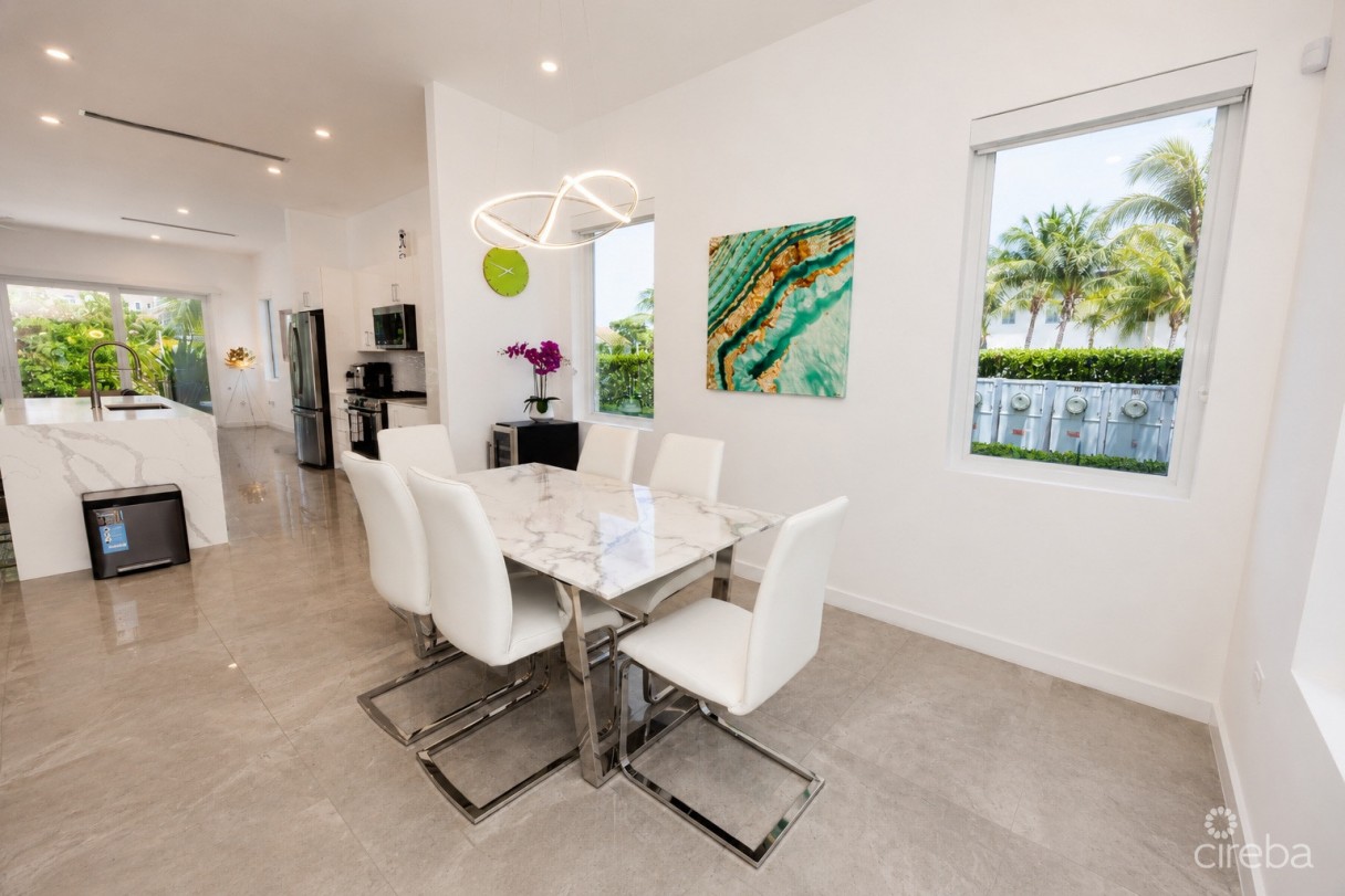 Twenty40 #16 Luxury Canalfront End Unit Townhome - Image 1
