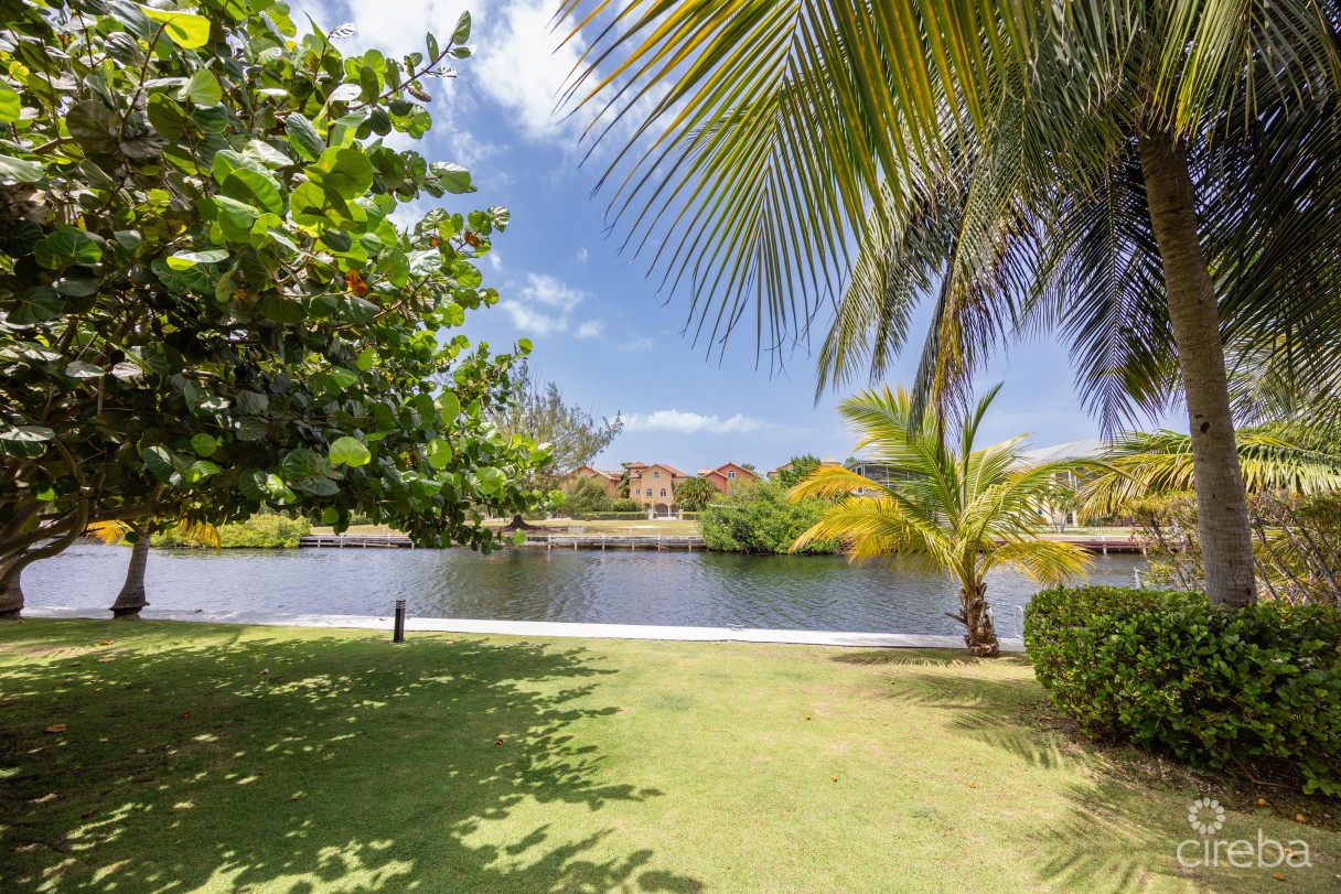Twenty40 #16 Luxury Canalfront End Unit Townhome - Image 17