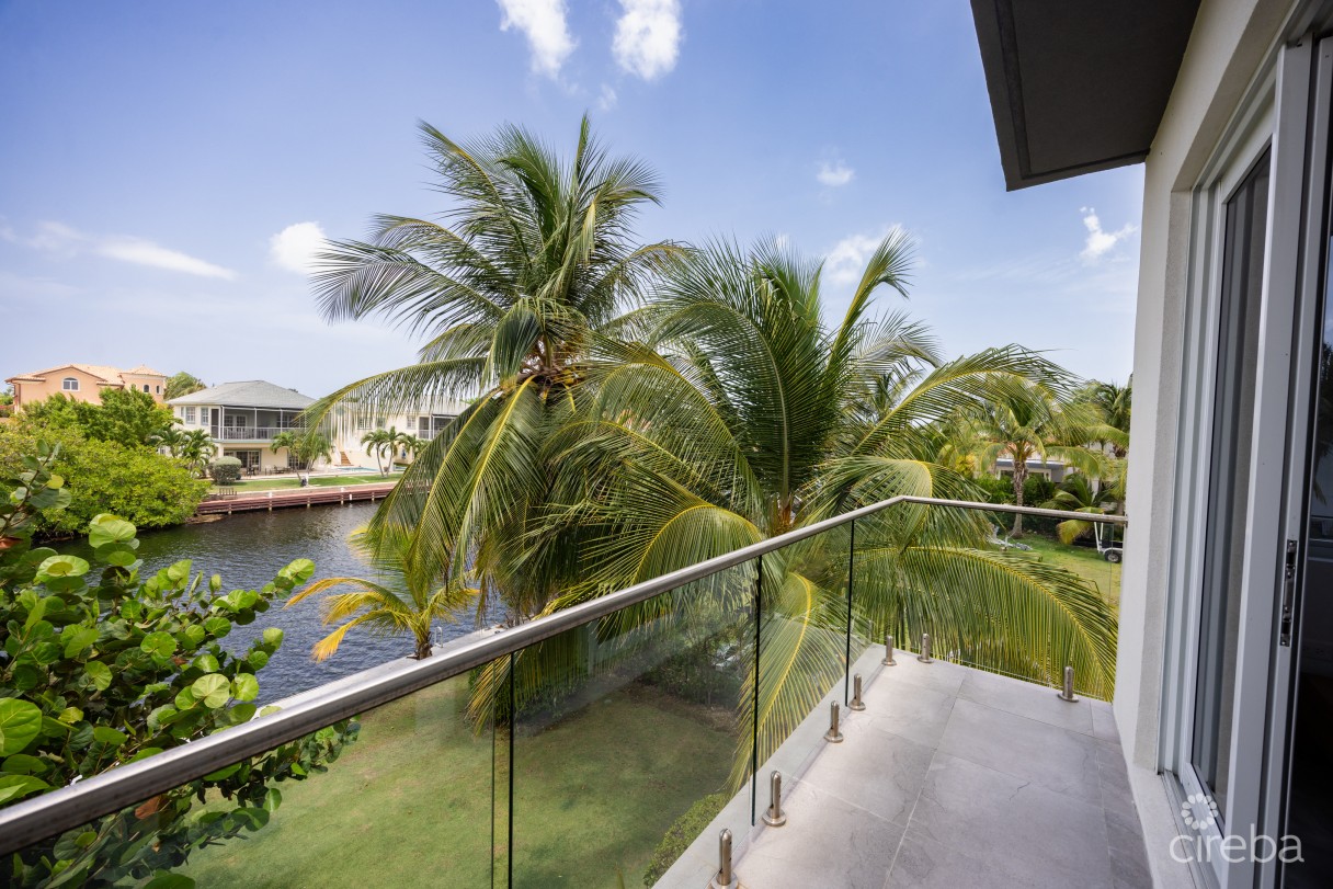 Twenty40 #16 Luxury Canalfront End Unit Townhome - Image 7