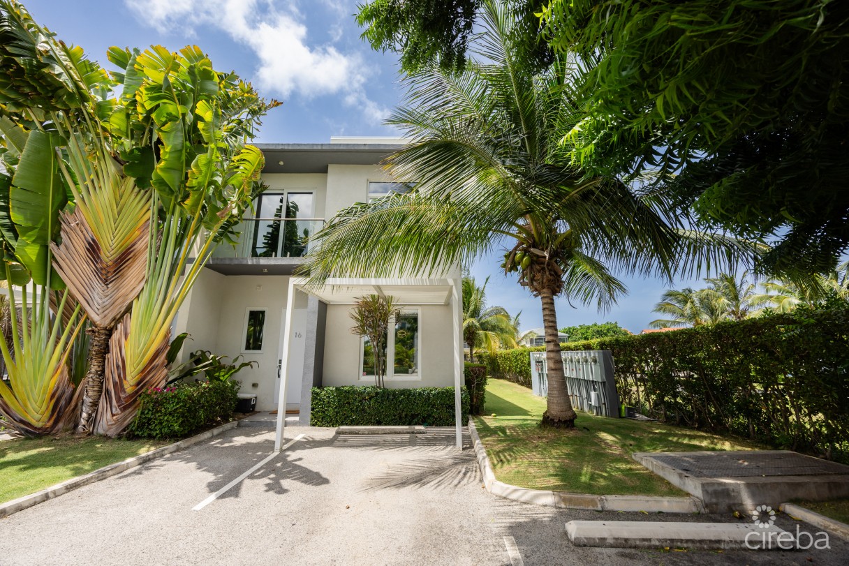 Twenty40 #16 Luxury Canalfront End Unit Townhome - Image 16