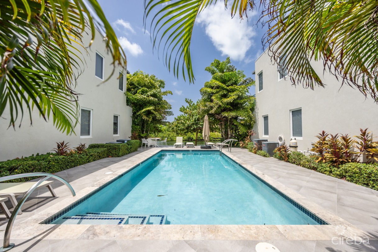 Twenty40 #16 Luxury Canalfront End Unit Townhome - Image 18