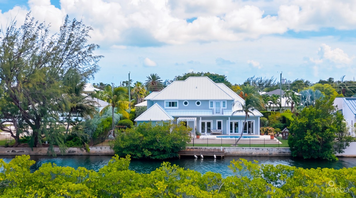 Governors Harbour - 266 Raleigh Harbour North Executive Canal-front Home - Image 3