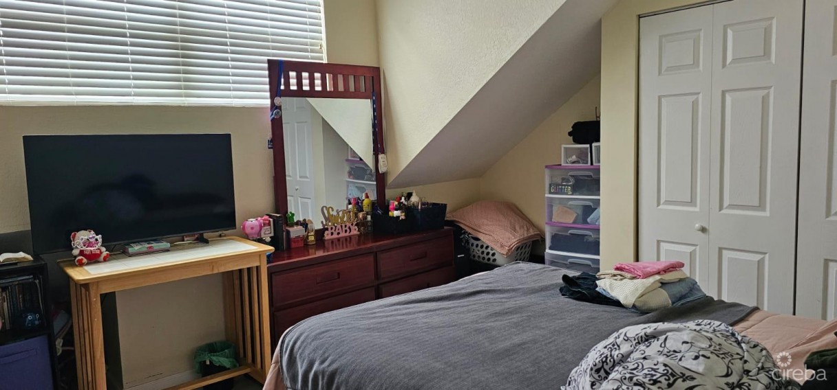 Duplex Investment Property - Aurora Drive, West Bay - Image 5