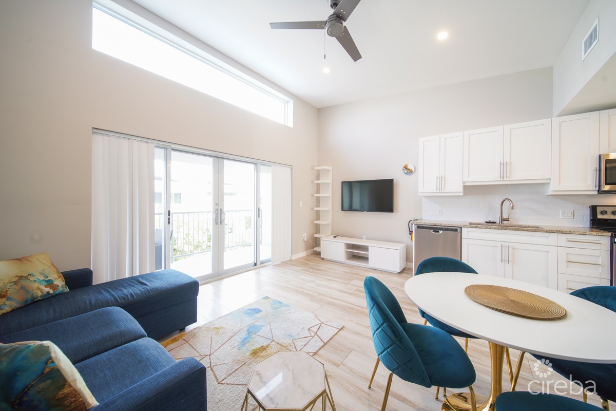 Downtown Reach - One Bedroom - Image 6