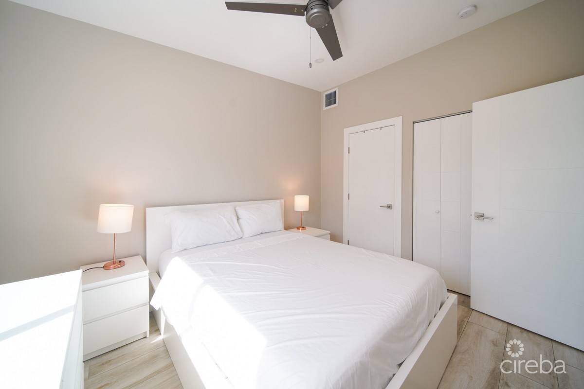 Downtown Reach - One Bedroom - Image 11