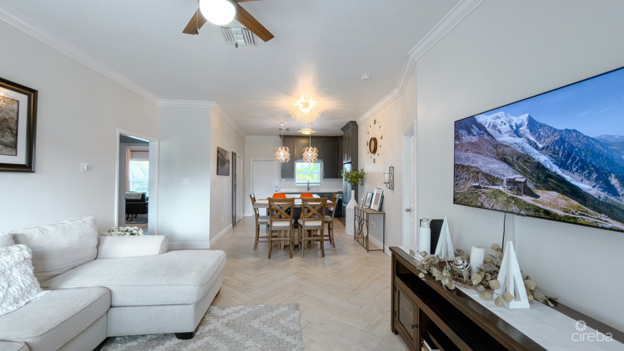 Lower Valley 3 Bed, 2 Bath Family Home - Image 4