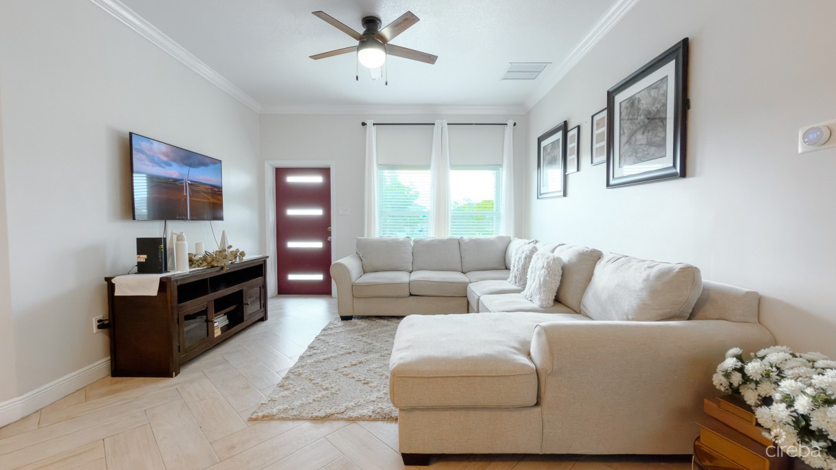 Lower Valley 3 Bed, 2 Bath Family Home - Image 5