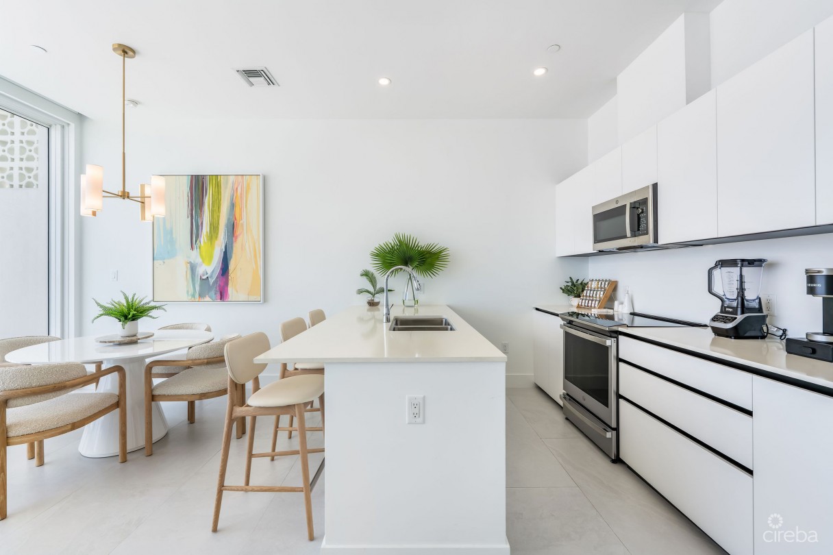 21 Sunset Point - Top Floor Unit - Amazing Views!!! - Image 15