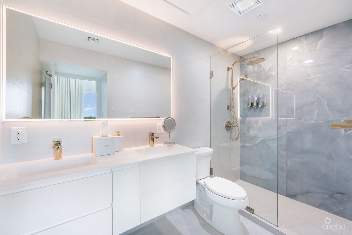 21 Sunset Point - Top Floor Unit - Amazing Views!!! - Image 19