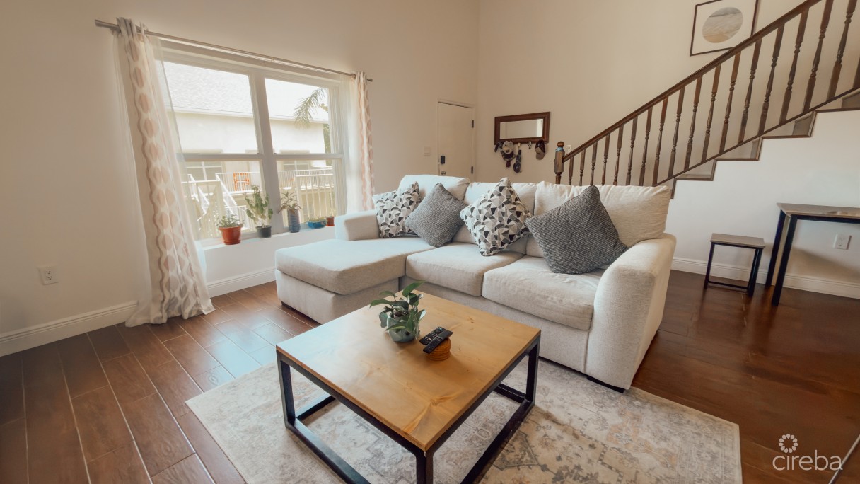 Emerald Isle 2 Bedroom Townhouse - Image 3