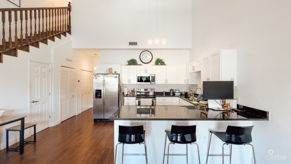 Emerald Isle 2 Bedroom Townhouse - Image 9