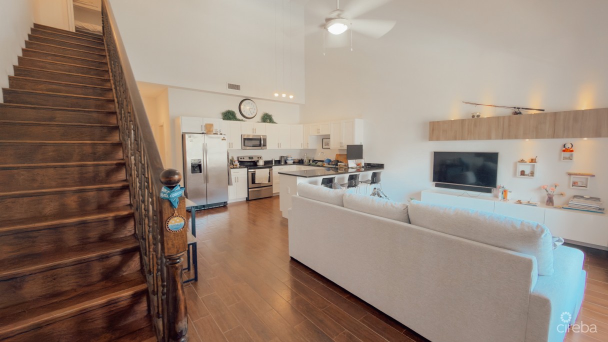 Emerald Isle 2 Bedroom Townhouse - Image 11