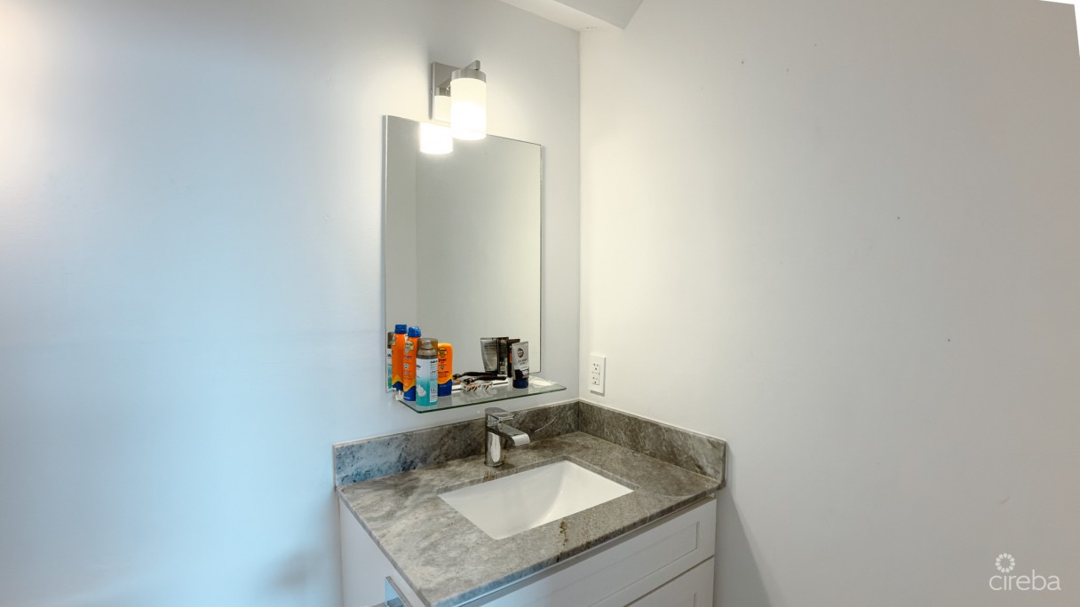Emerald Isle 2 Bedroom Townhouse - Image 12