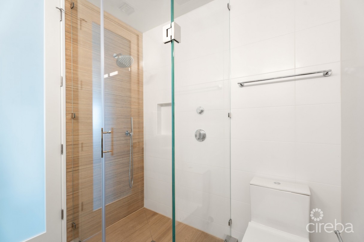 Point West 26, Oceanfront Condo - Image 8