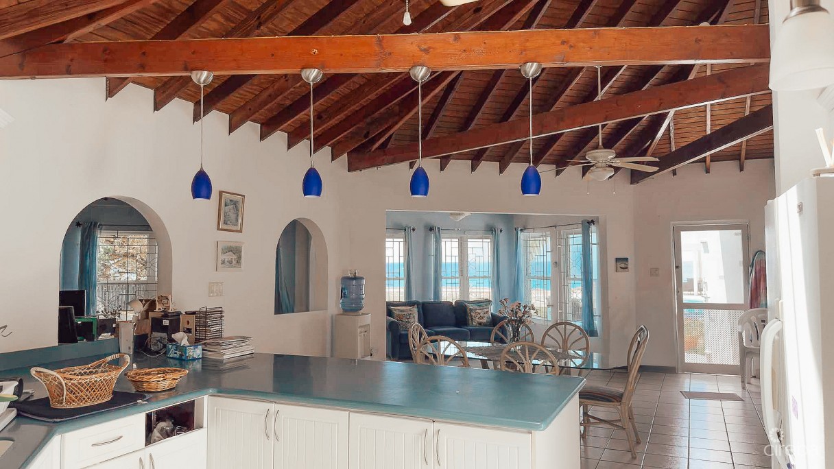 Villa Adel Oceanfront Home - Image 5