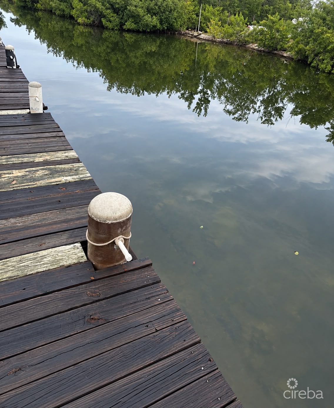 Pepi Street Duplex (with Dock) - Image 11