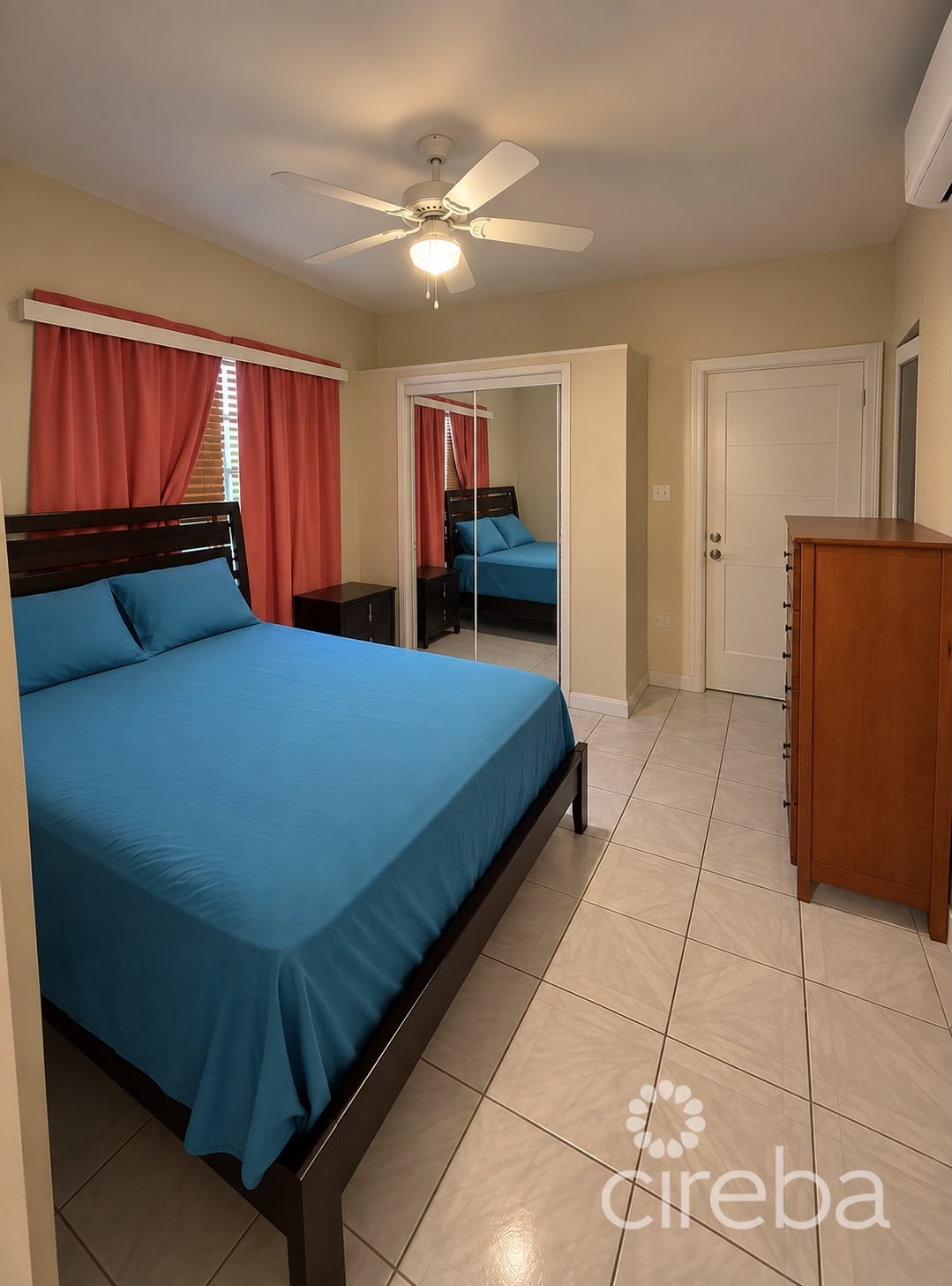 Pepi Street Duplex (with Dock) - Image 7