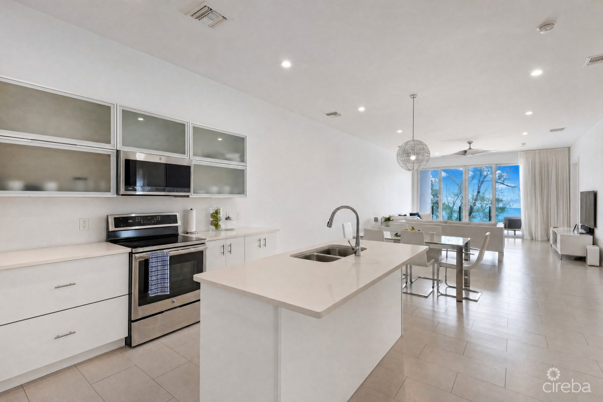 Shore Club #6- Ocean View Penthouse With Private Roof Top Terrace- Vendor To Pay Stamp Duty!!!!!!! - Image 10