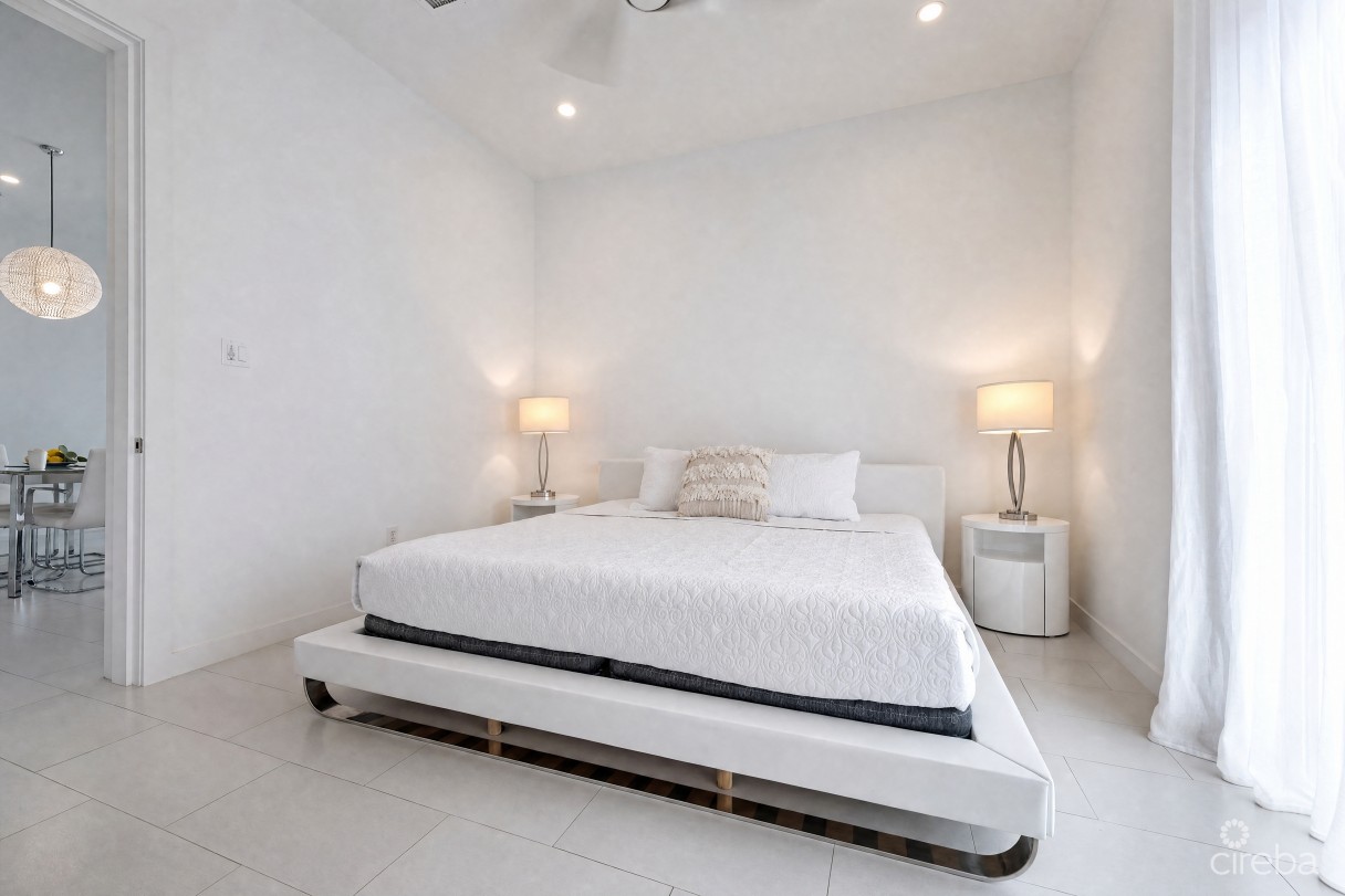 Shore Club #6- Ocean View Penthouse With Private Roof Top Terrace- Vendor To Pay Stamp Duty!!!!!!! - Image 15