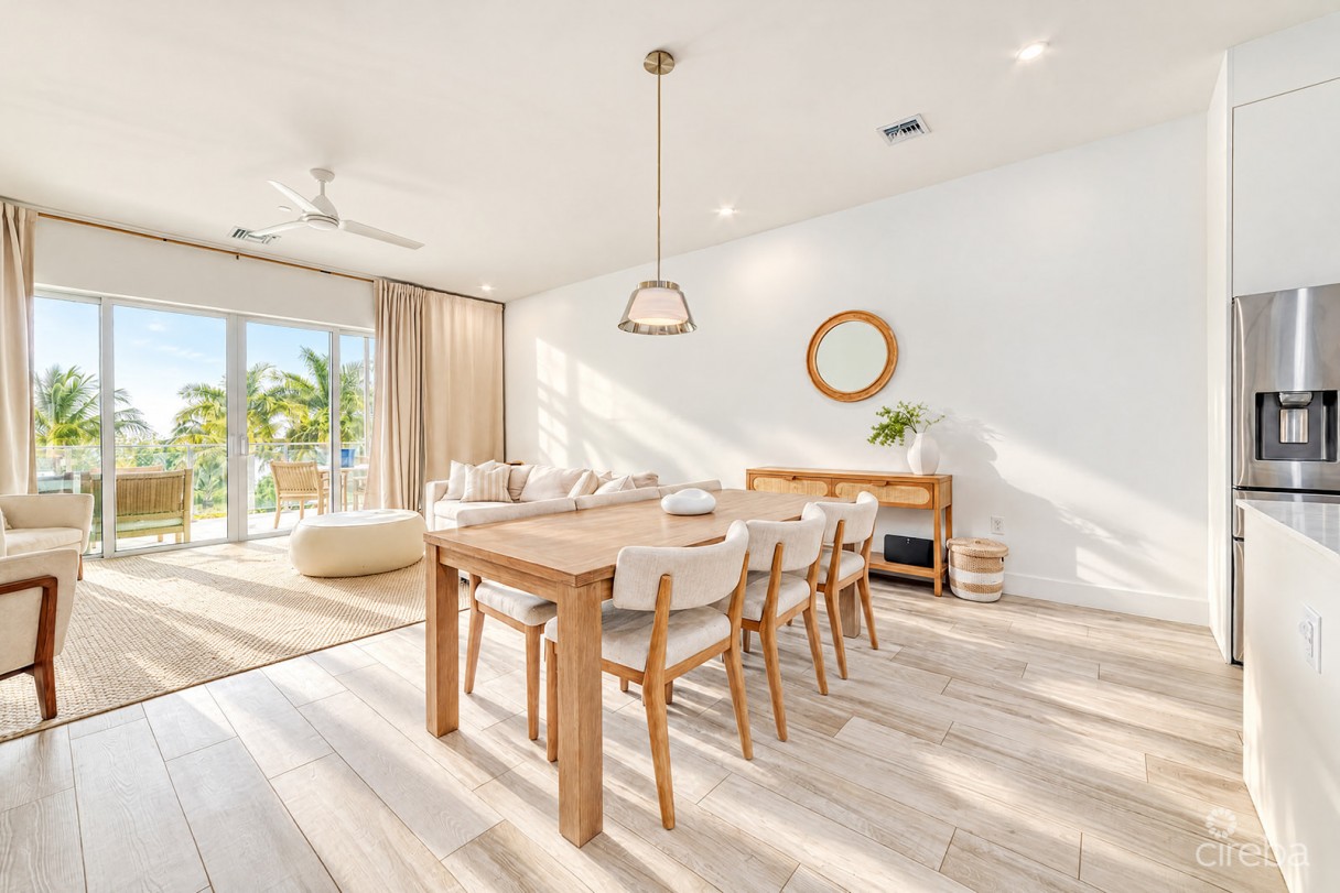 Aura  Oceanview Three Bed Townhome With Den - Image 4