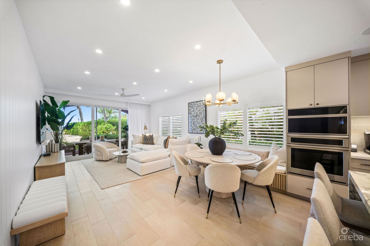 Avalon 9, Exquisite Beachfront Condo - Image 1