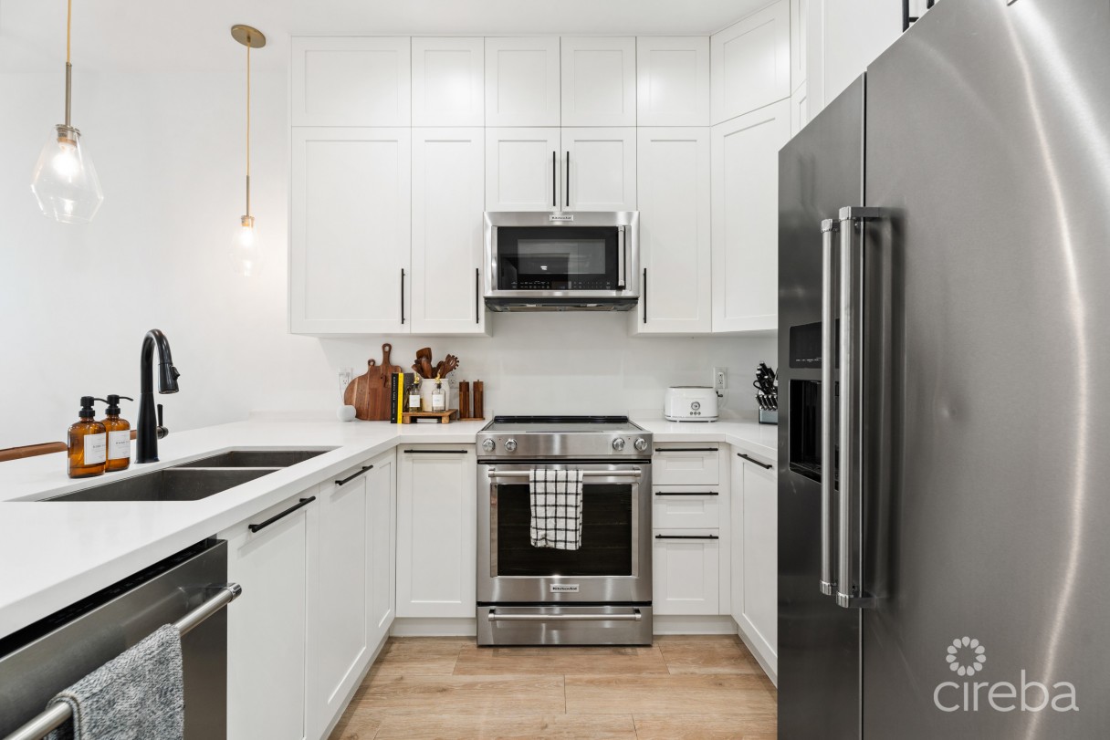 Allure 7, 2 Bed Townhome - Image 4