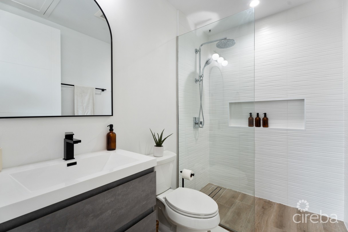 Allure 7, 2 Bed Townhome - Image 10
