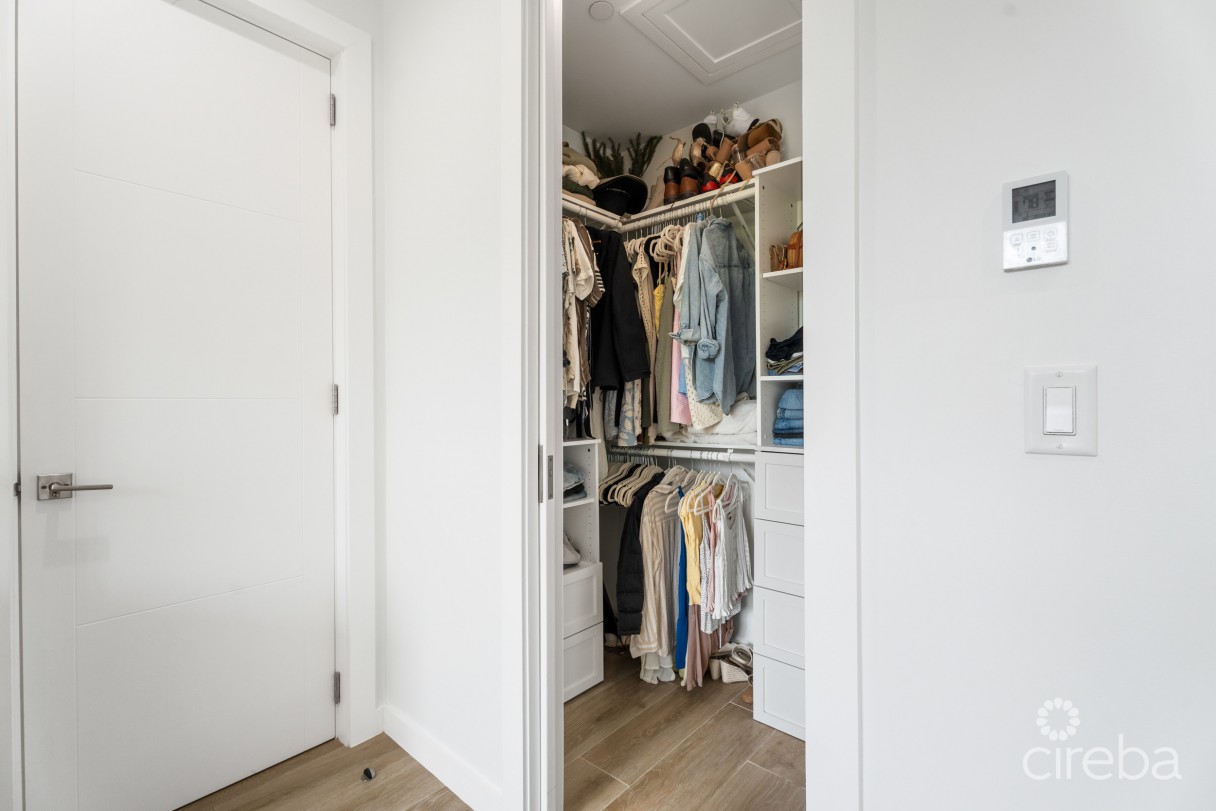 Allure 7, 2 Bed Townhome - Image 11