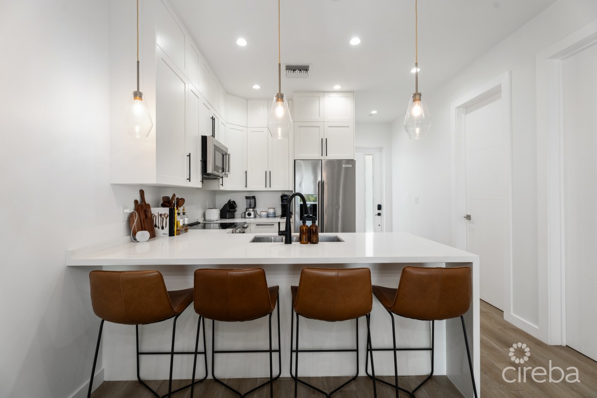 Allure 7, 2 Bed Townhome - Image 5